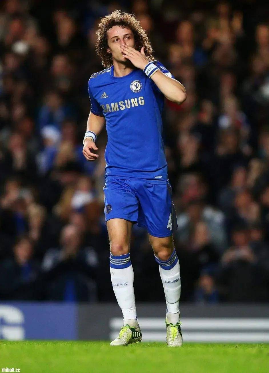 包含赛地聚焦：英超加时末段热度飙升；切尔西战术微调；质疑声仍在；细节决定成败的词条-kaiyun sports